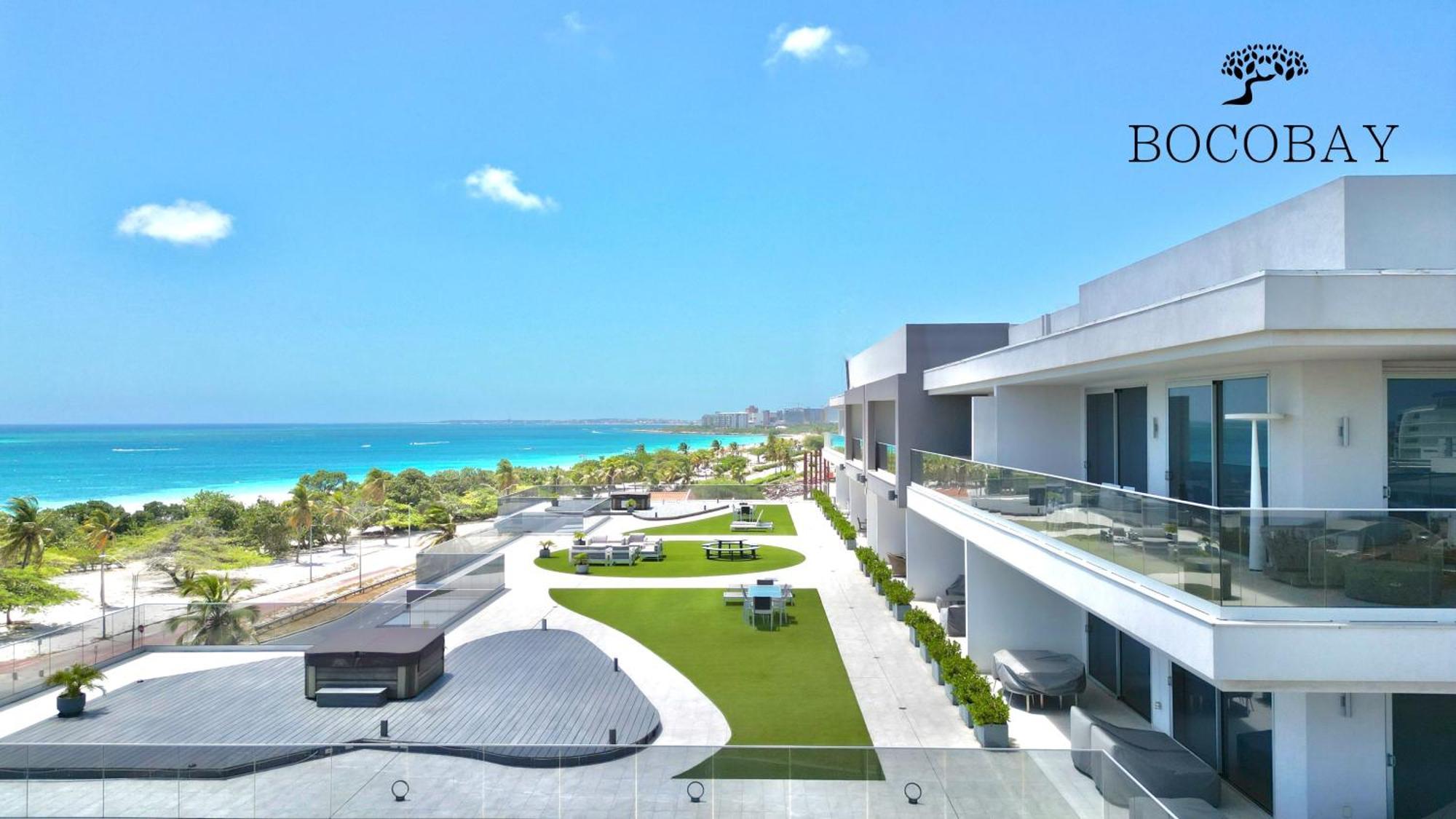 O Condominium Beachfront Residences, By Bocobay Aruba 팜비치 외부 사진