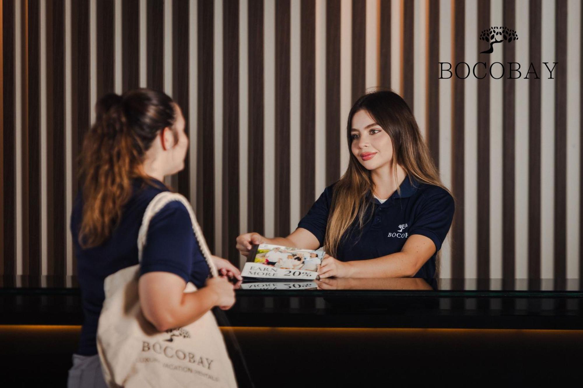 O Condominium Beachfront Residences, By Bocobay Aruba 팜비치 외부 사진