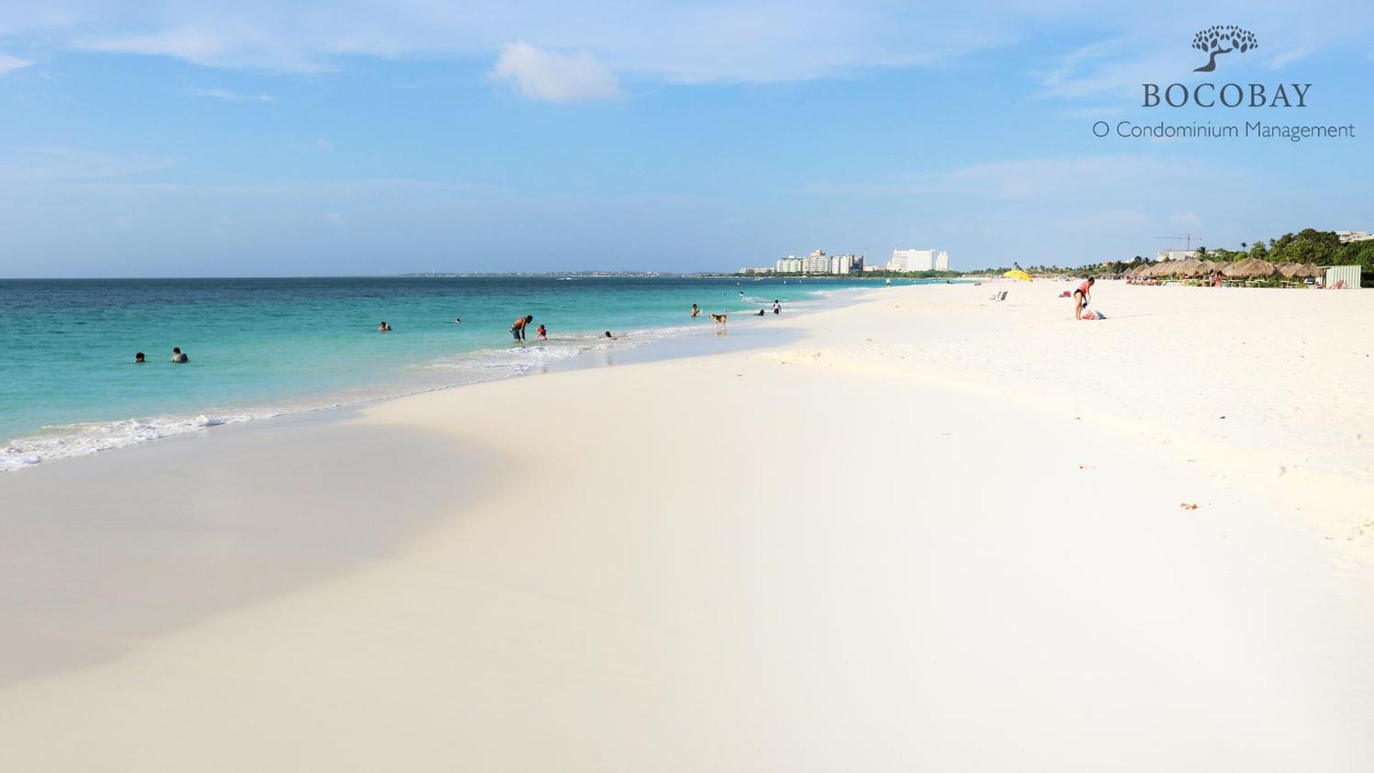 O Condominium Beachfront Residences, By Bocobay Aruba 팜비치 외부 사진